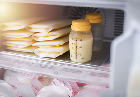 ตู้เย็นแช่นม