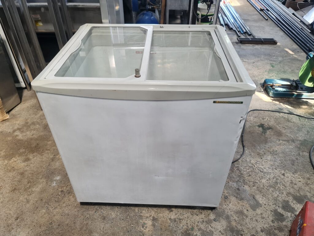 ตู้ แช่ ฟิต