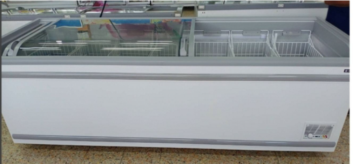 ตู้แช่แข็งกระจกใส